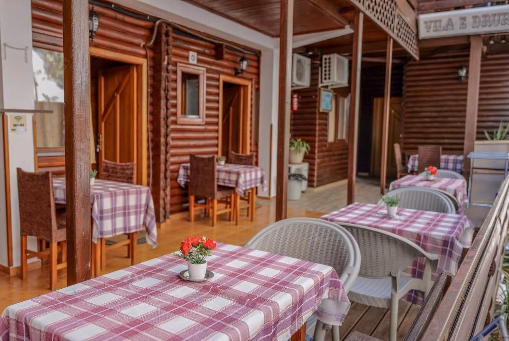 Dolanit Hotels Vila e Drurit