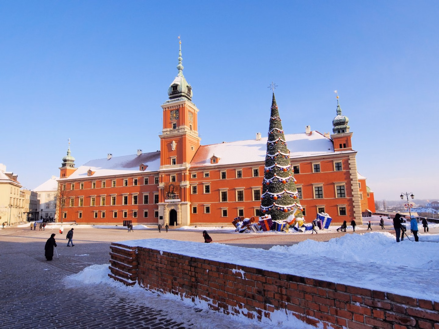 Kalėdinė Varšuva ir Vilanovo rūmų šviesų magija