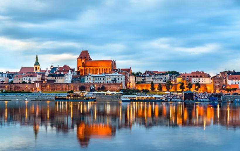 Varšuva, Torūnė