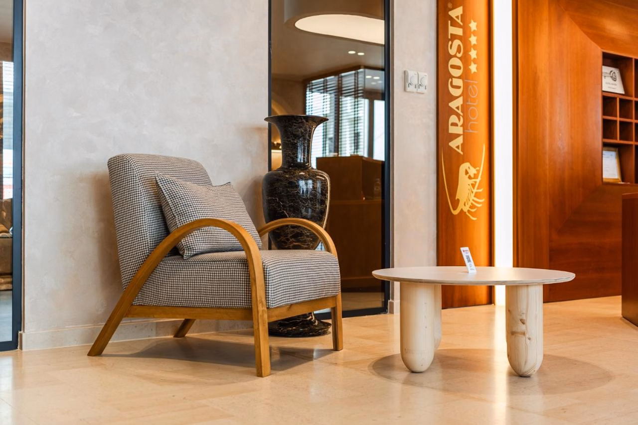 Aragosta Hotel