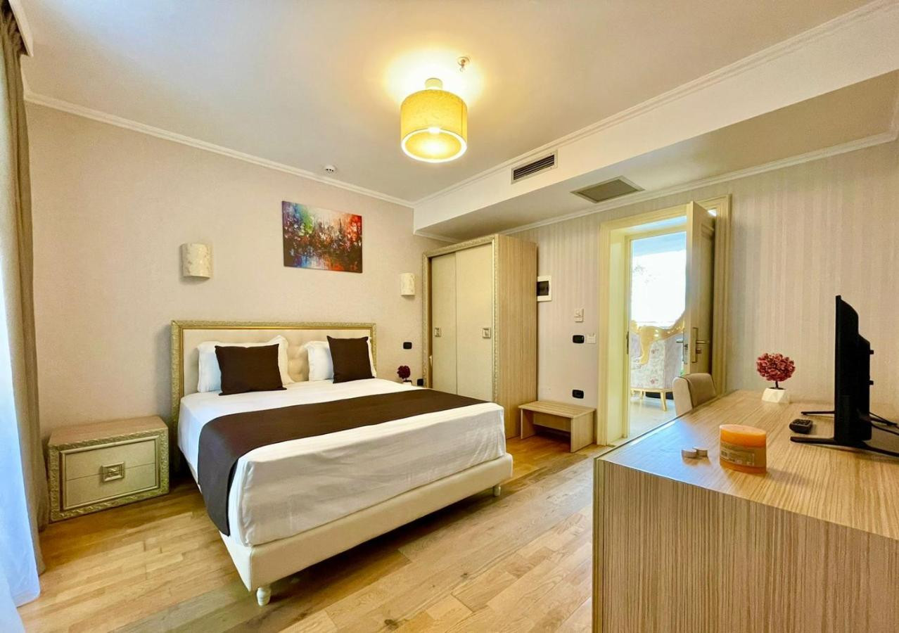 AMH Hotel Durres - Kelionė į Duresį