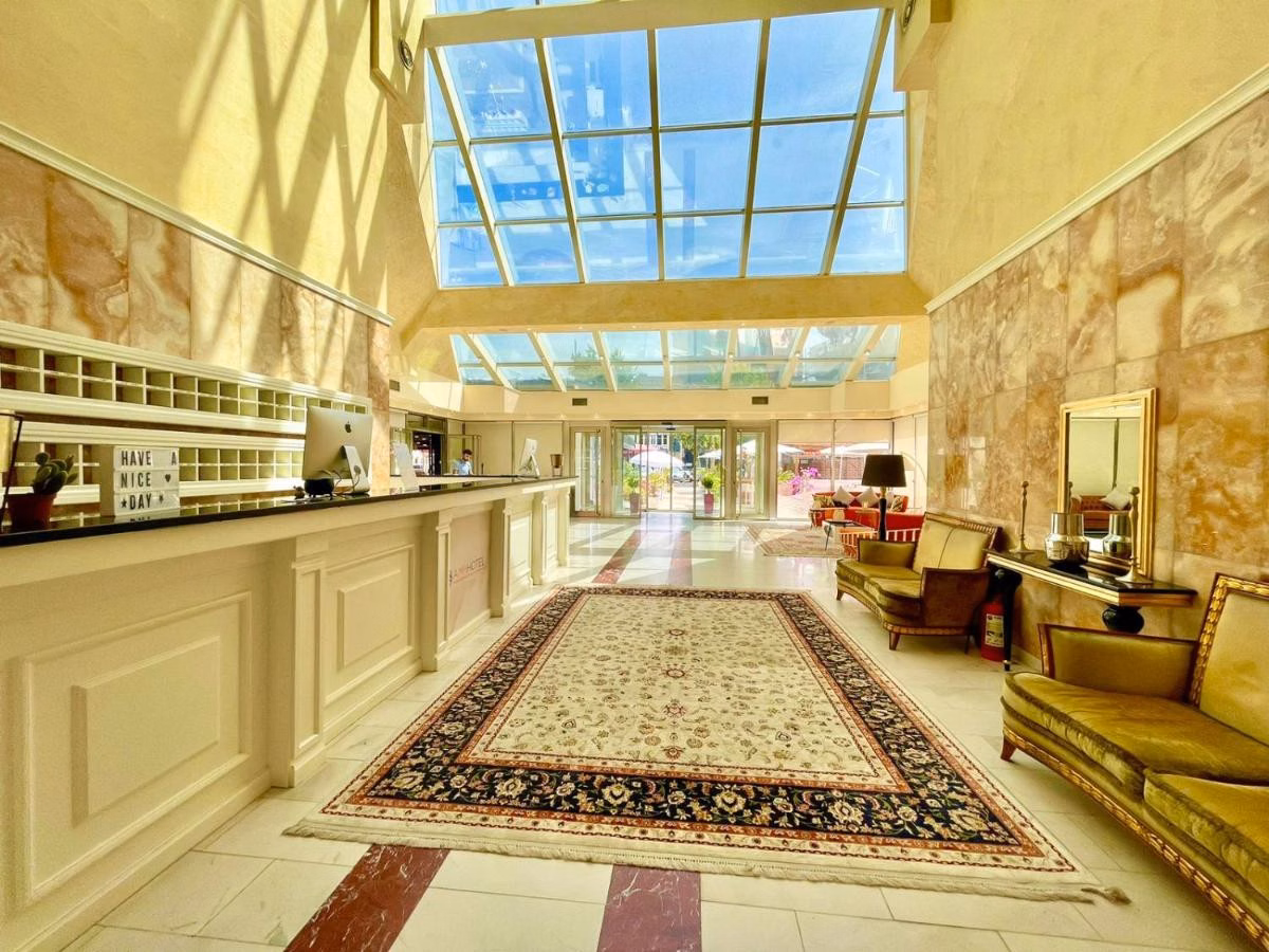 AMH Hotel Durres