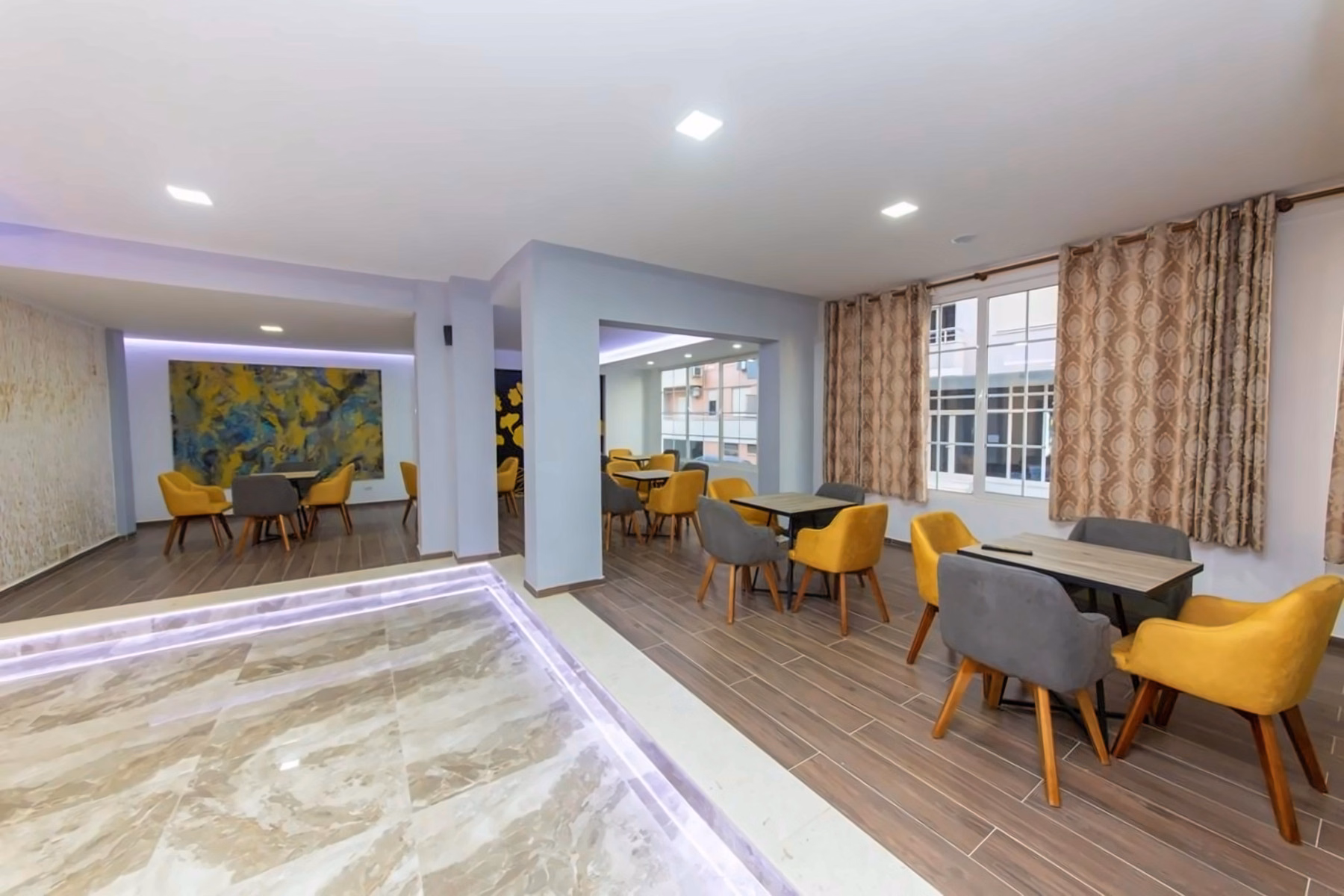 Esal Hotel