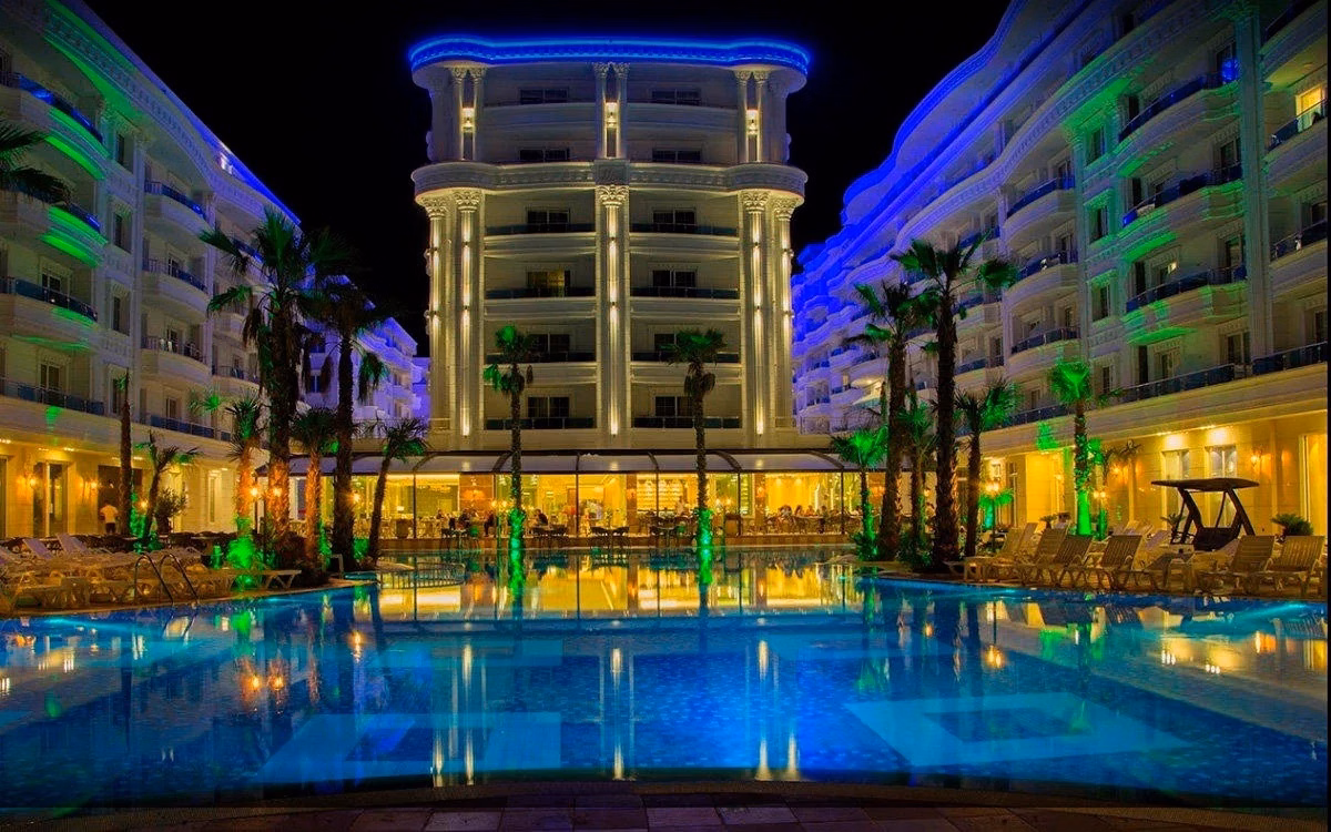 Grand Blue Fafa Resort