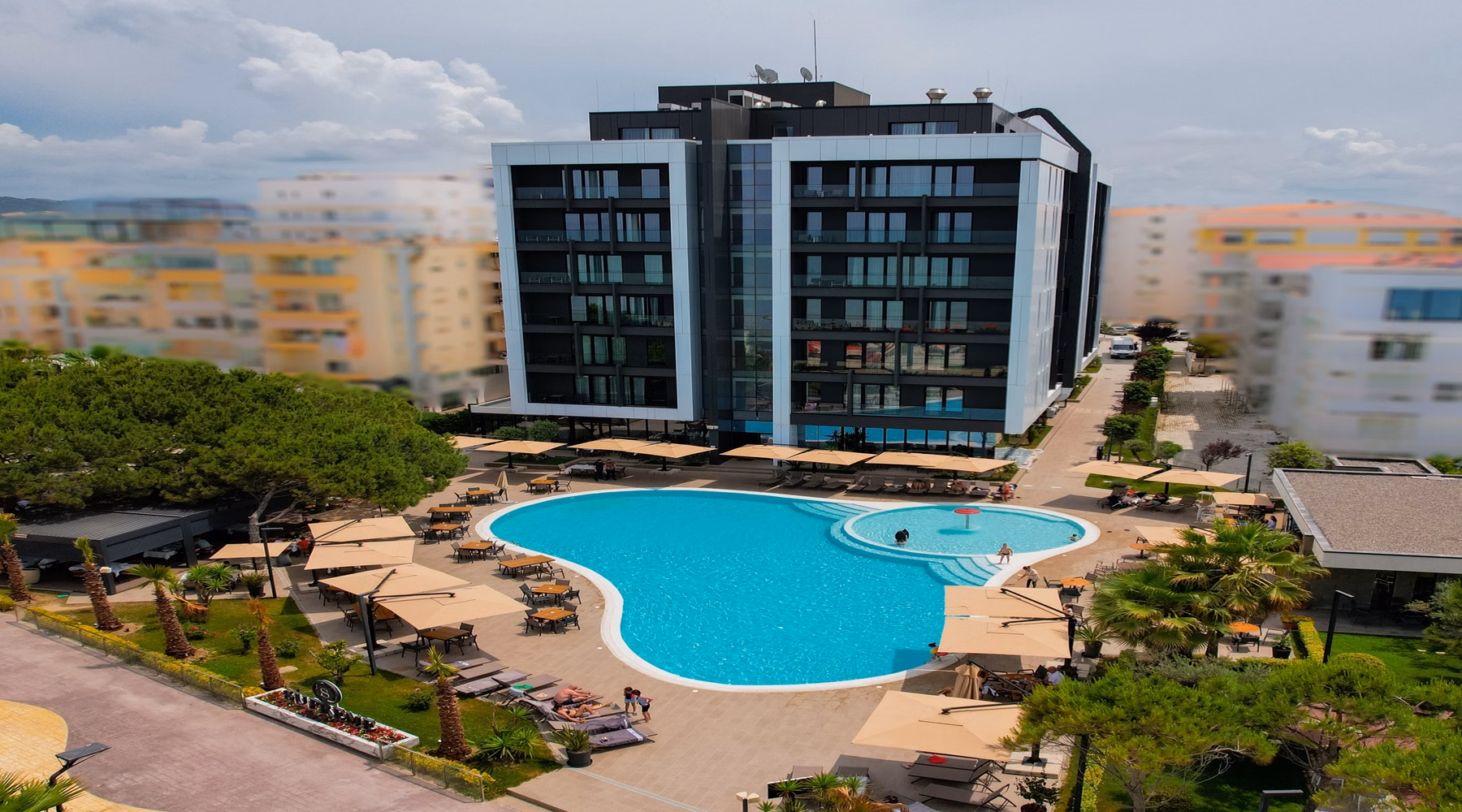 Supreme Hotel & Spa