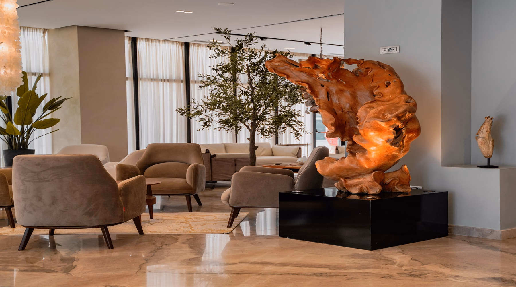Supreme Hotel & Spa