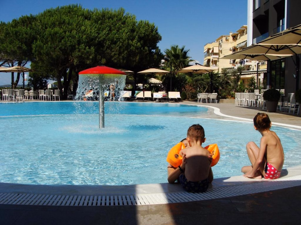 Supreme Hotel & Spa