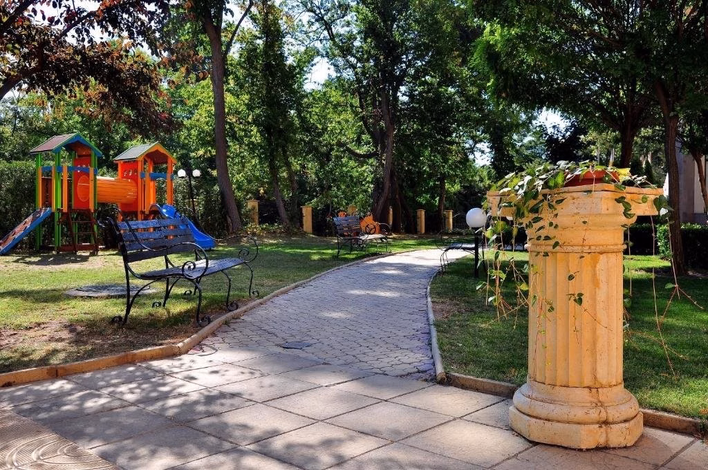 Paradise Green Park