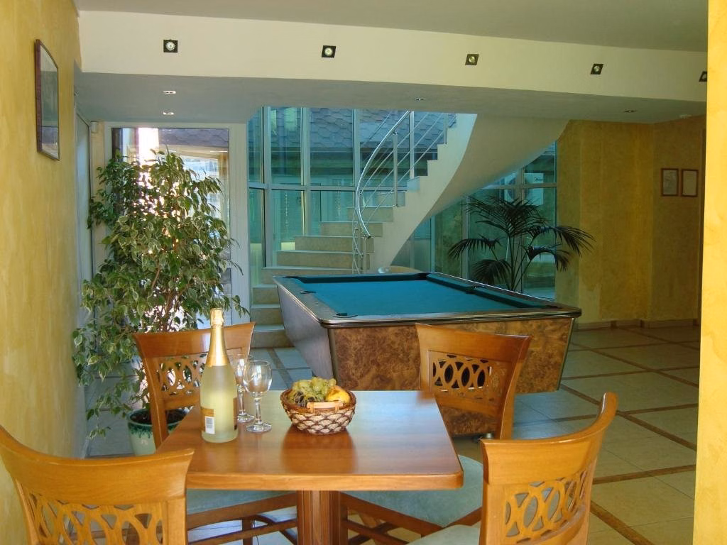 Apart Hotel Vechna R