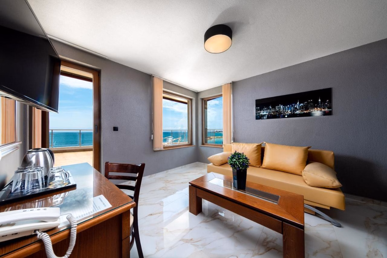 Petrov Family Hotel