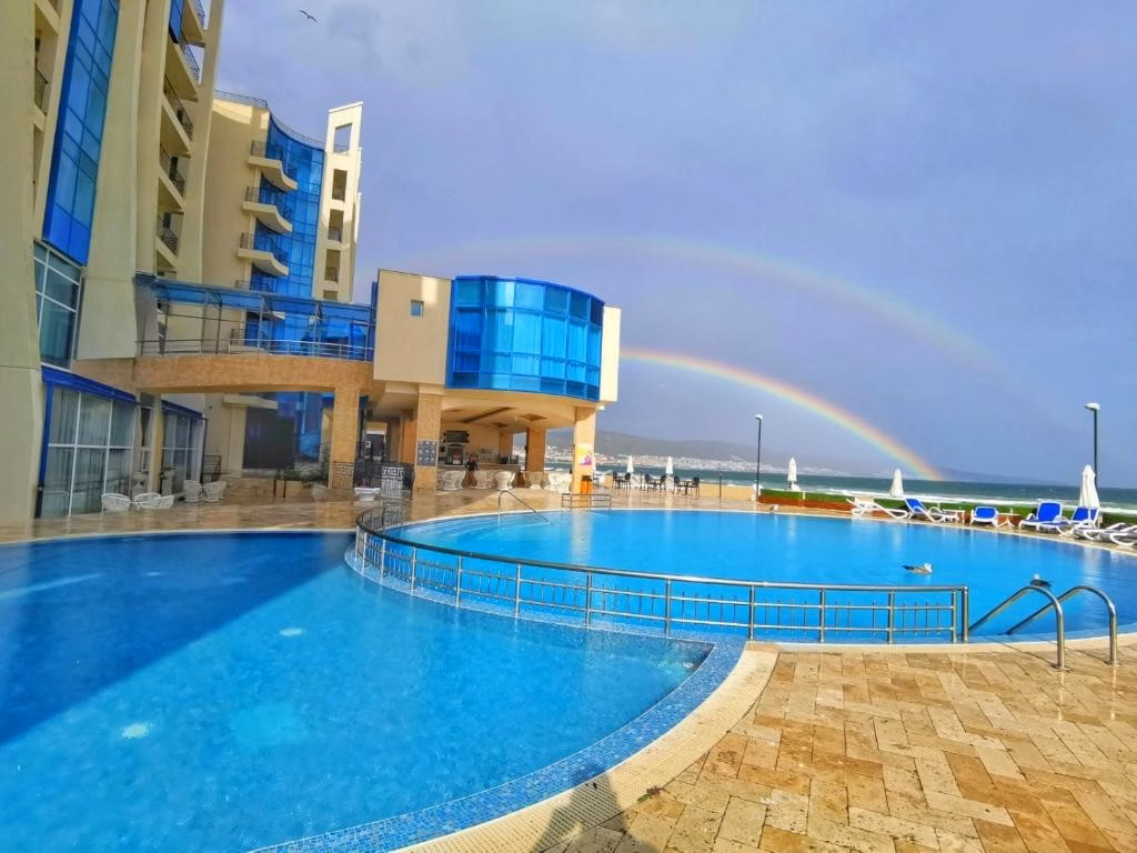 Blue Pearl Hotel