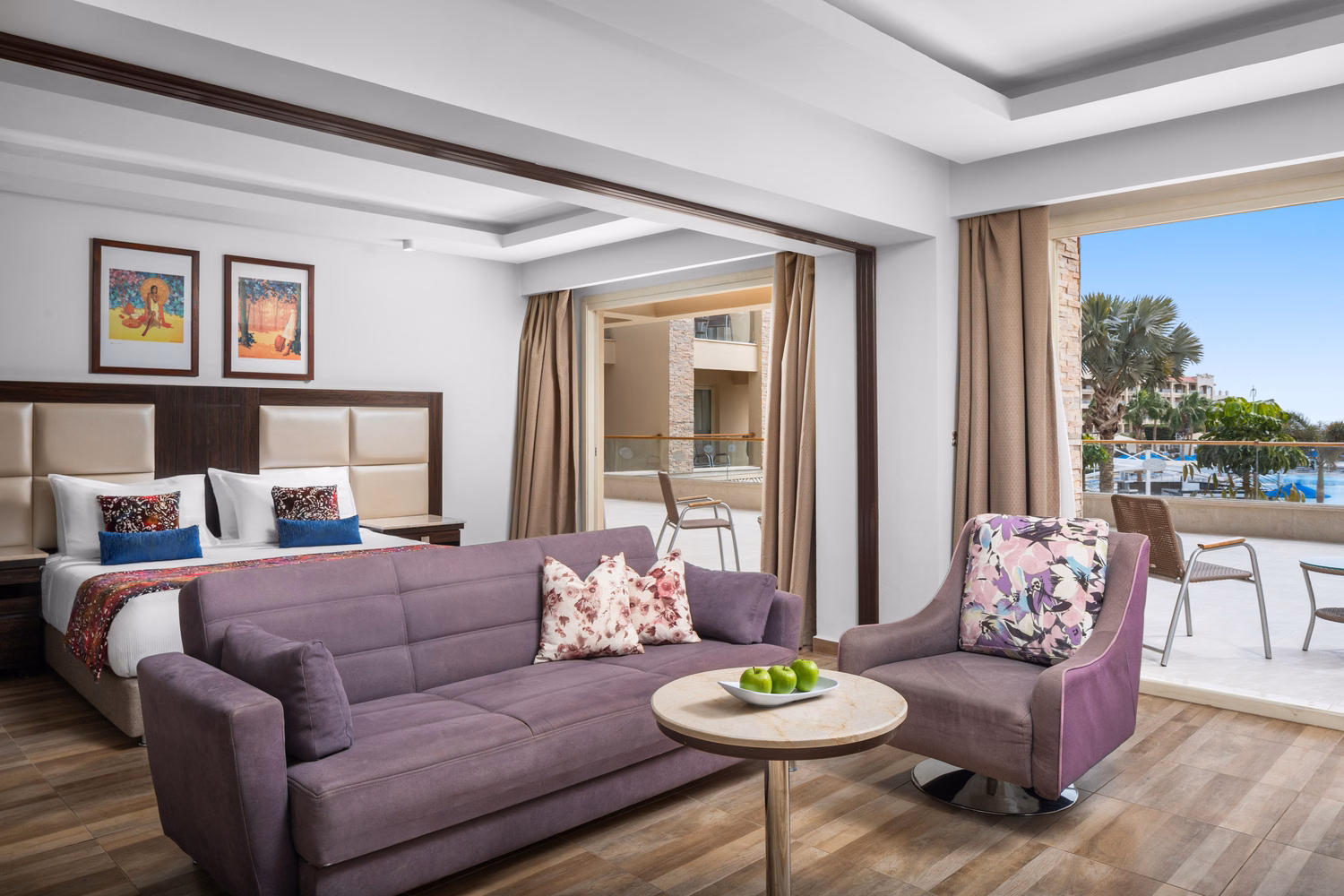 Albatros White Beach