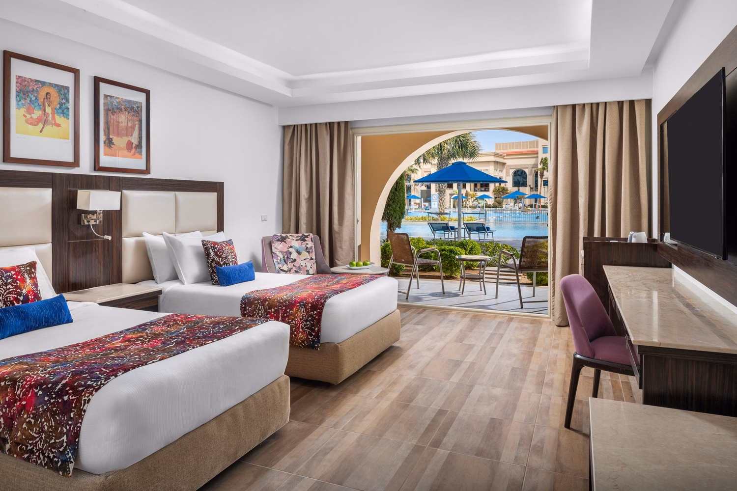 Albatros White Beach