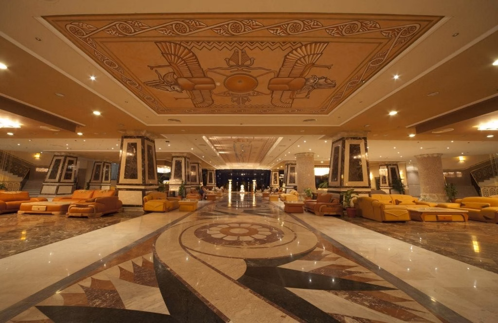 AMC Royal Hotel & Spa