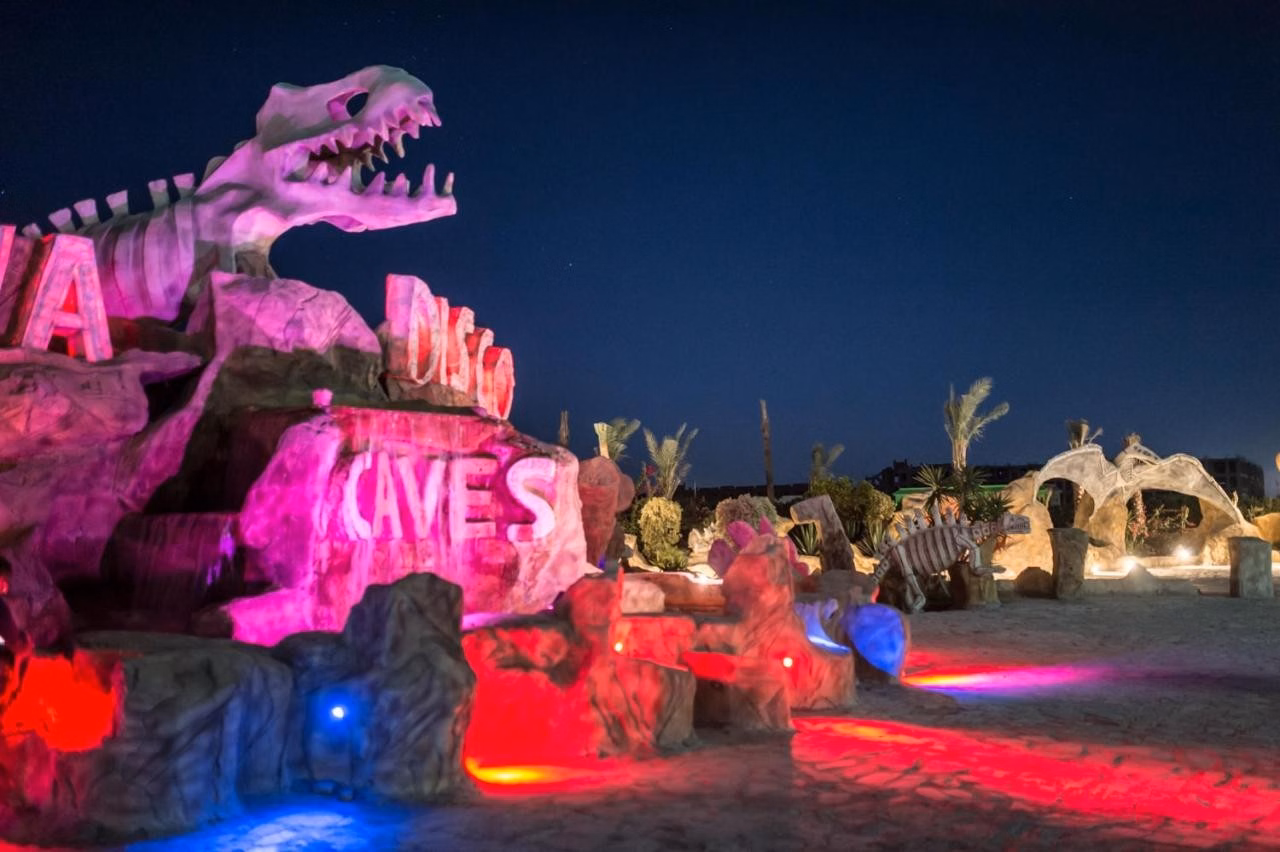 Caves Beach Resort Hurghada