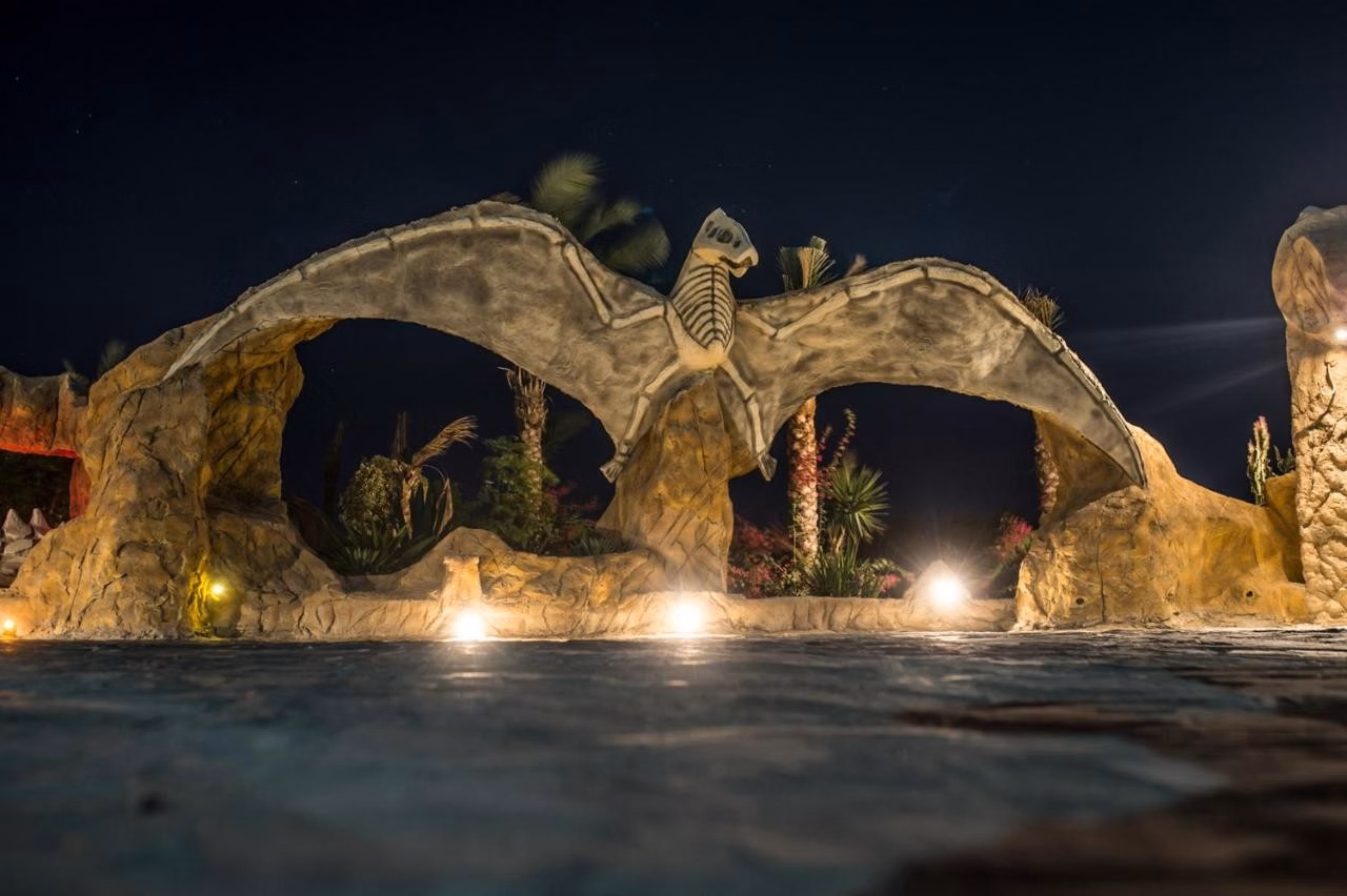 Caves Beach Resort Hurghada
