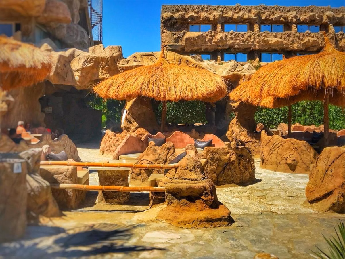 Caves Beach Resort Hurghada