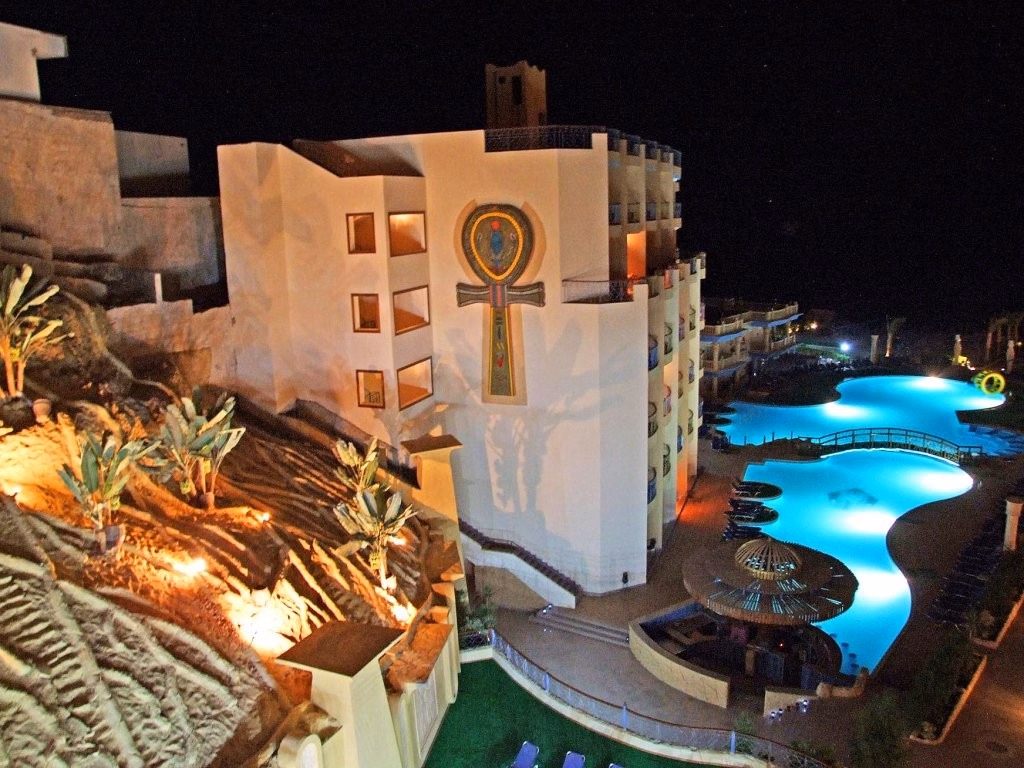 King Tut Aqua Park Beach Resort