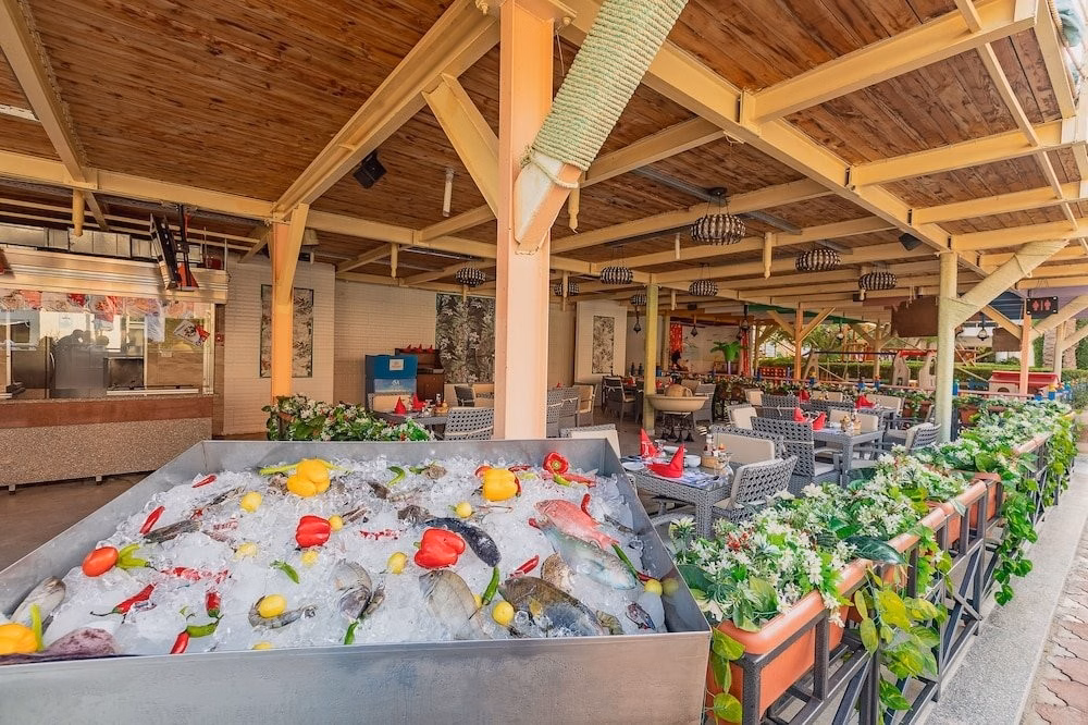 Minamark Beach Resort