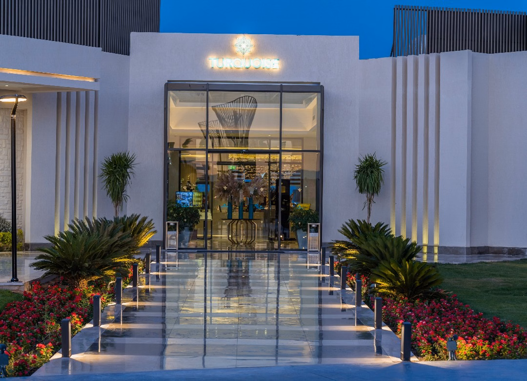 Rixos Premium Magawish Suites & Villas