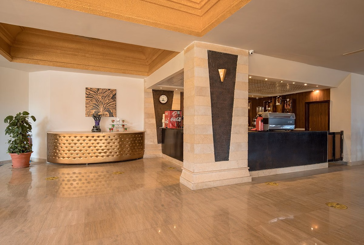 Sea Gull Hotel