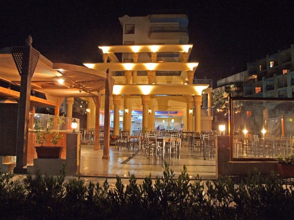 Sphinx Aqua Park Beach Resort