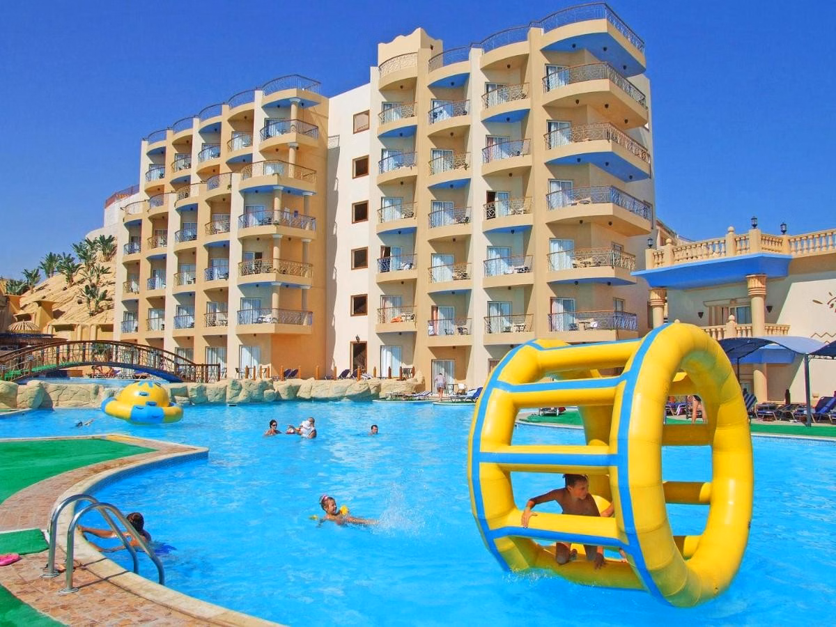 Sphinx Aqua Park Beach Resort