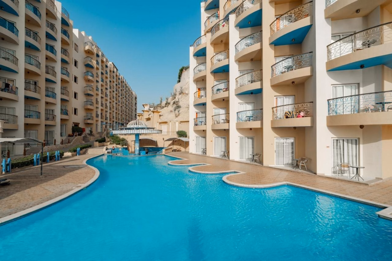 Sphinx Aqua Park Beach Resort