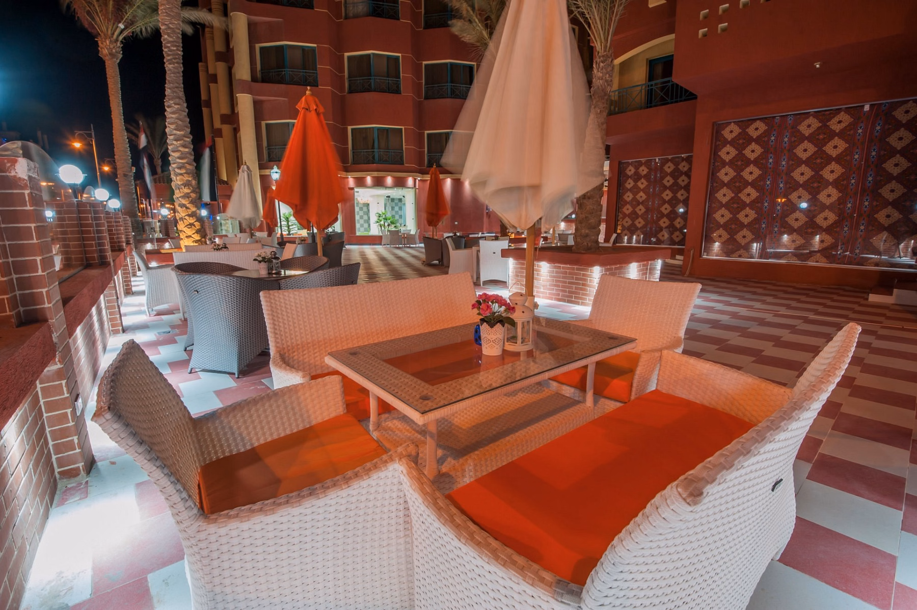 Sun & Sea Hotel