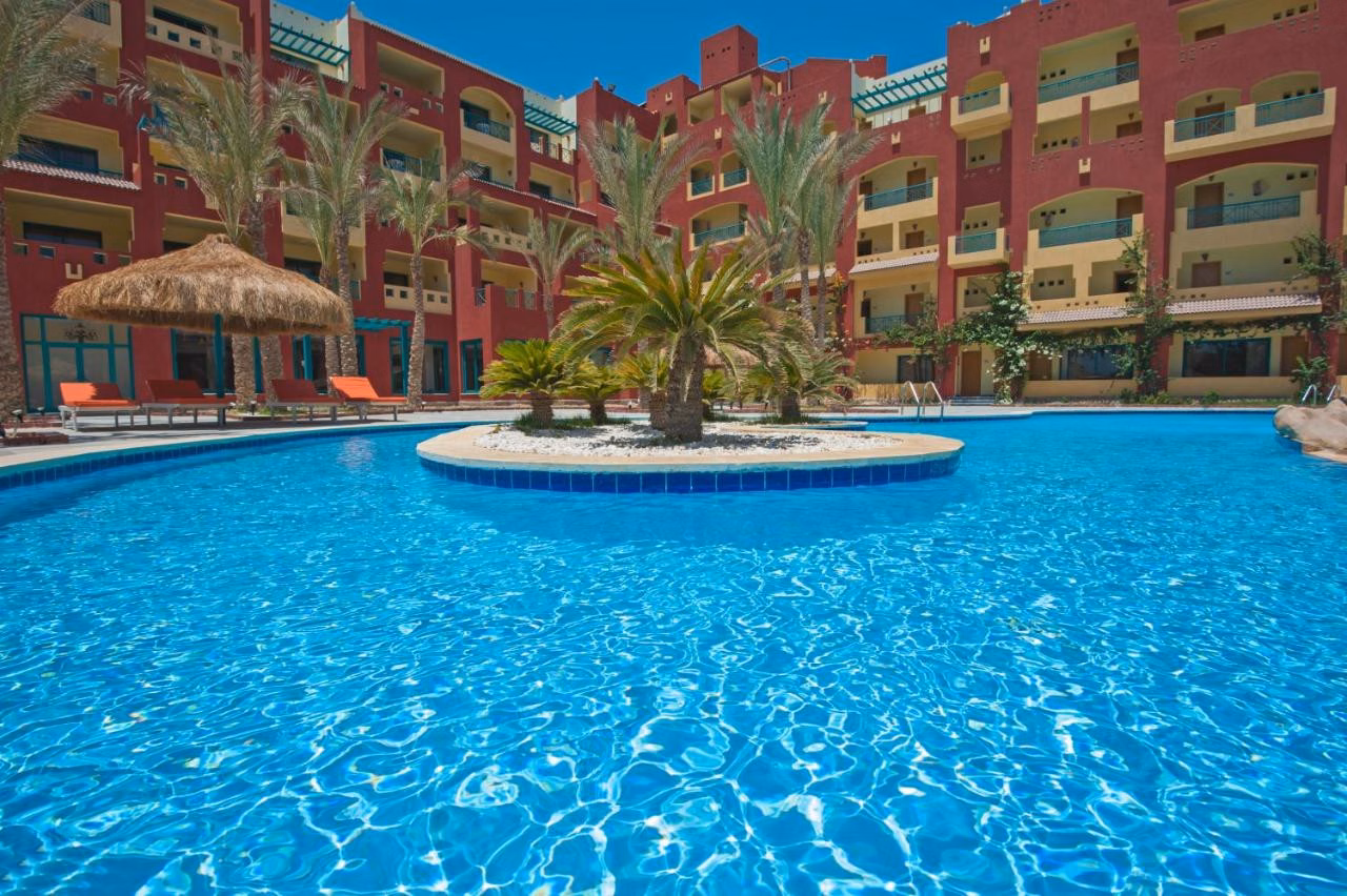 Sun & Sea Hotel