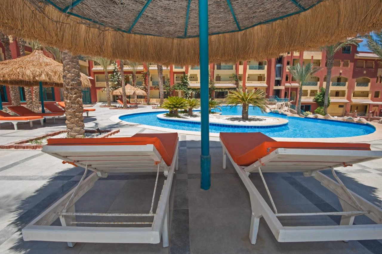 Sun & Sea Hotel