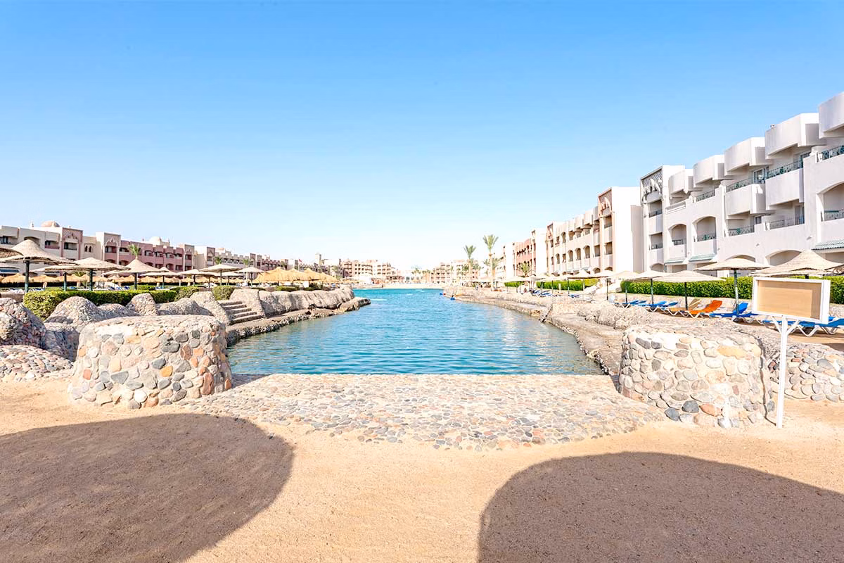 Sunny Days El Palacio Resort