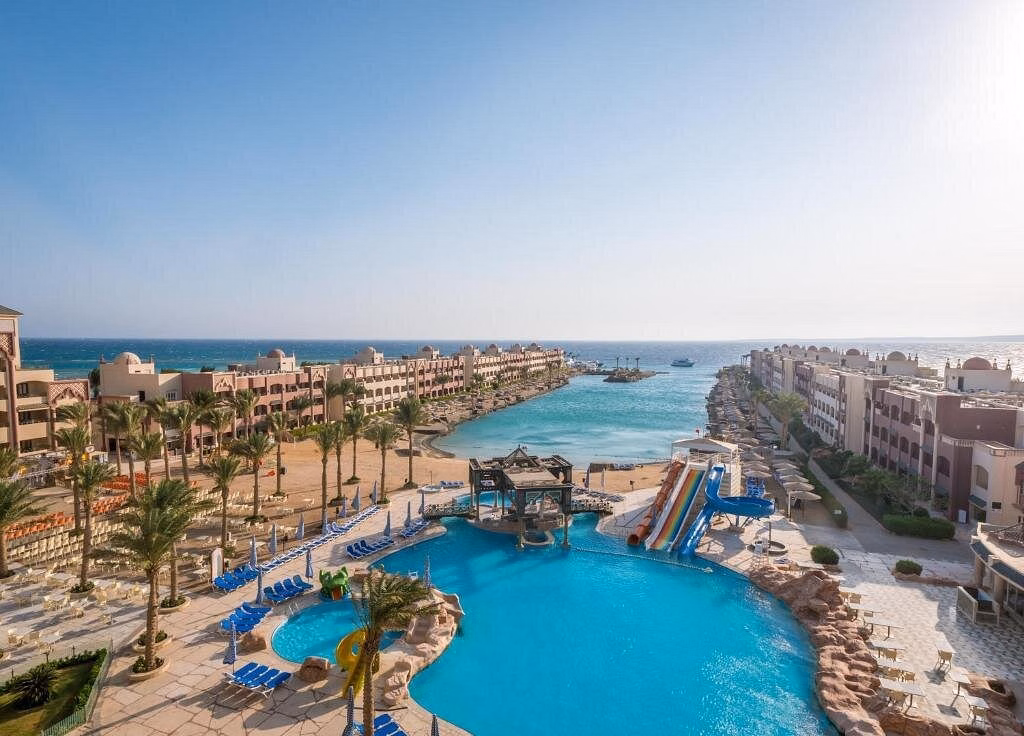 Sunny Days Resort Spa & Aqua Park
