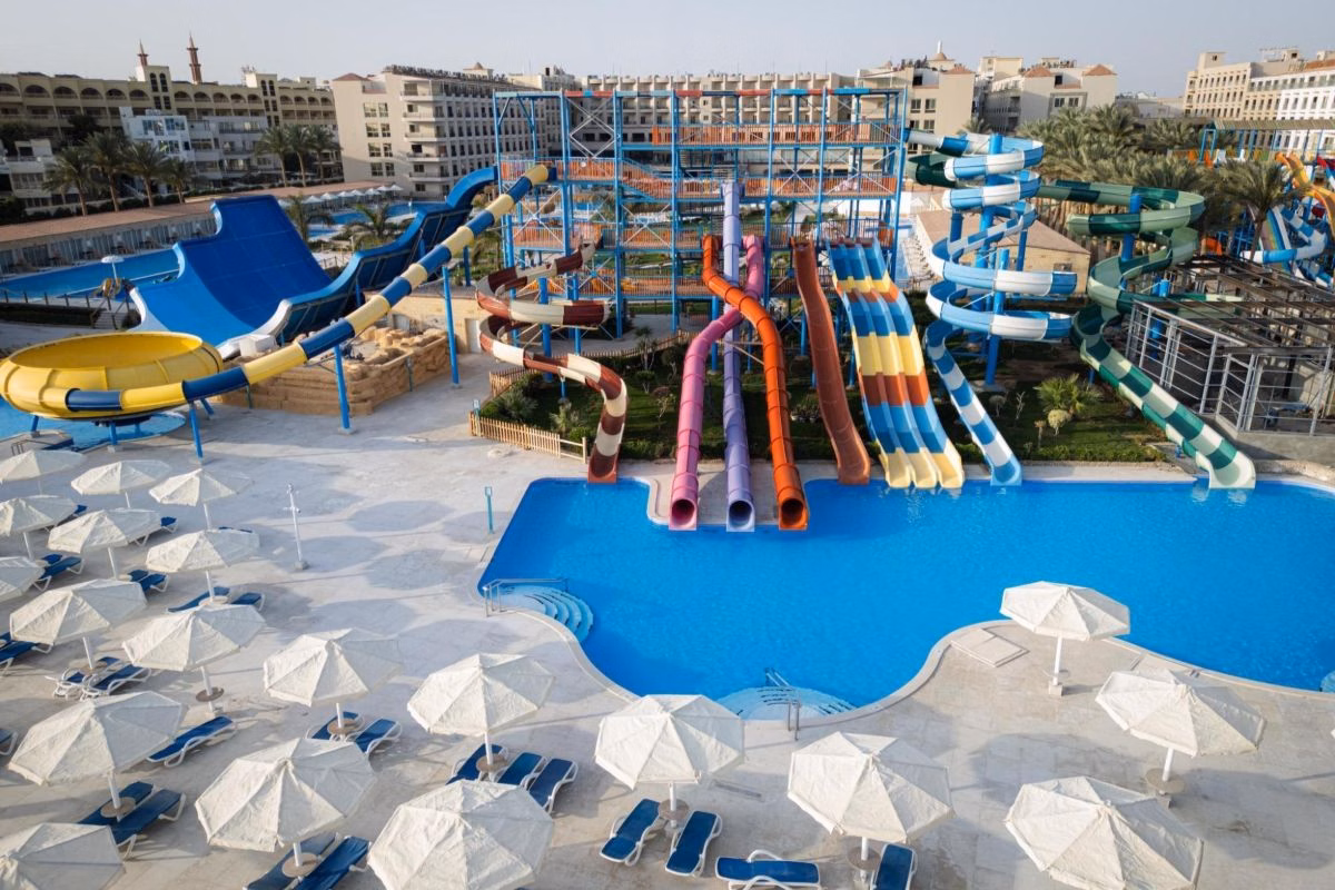 SUNRISE Azalea Aqua Park Resort