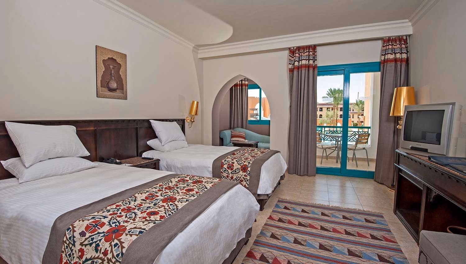 SUNRISE Garden Beach Resort