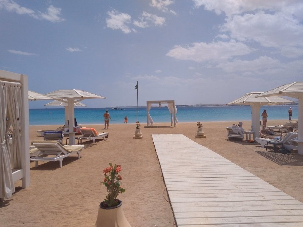 KaiSol Romance Resort (ex. SUNRISE Romance Resort)