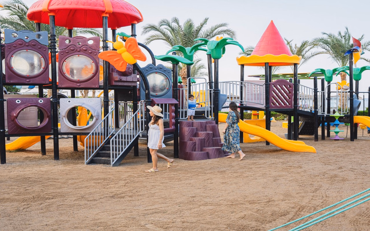 Titanic Beach - Families and Couples only