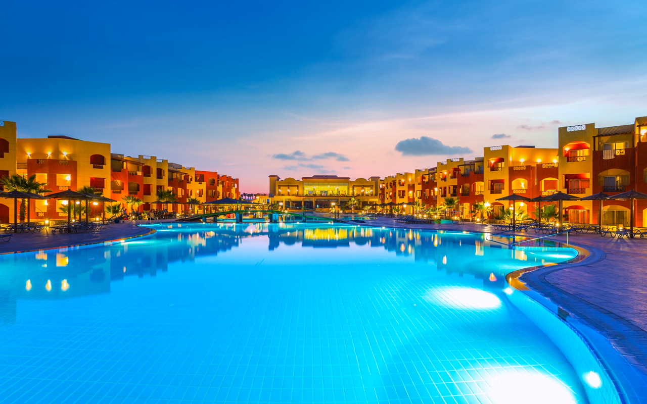 Casa Mare Resort (ex. Royal Tulip Beach Resort)