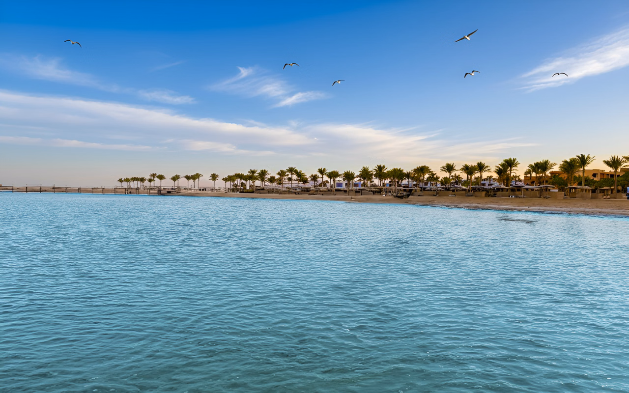 Casa Mare Resort (ex. Royal Tulip Beach Resort)