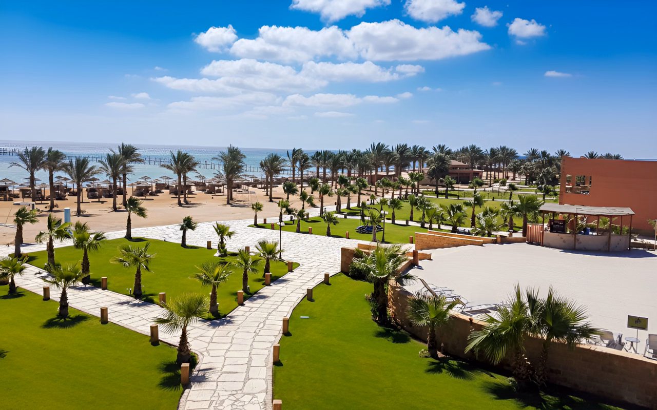 Casa Mare Resort (ex. Royal Tulip Beach Resort)
