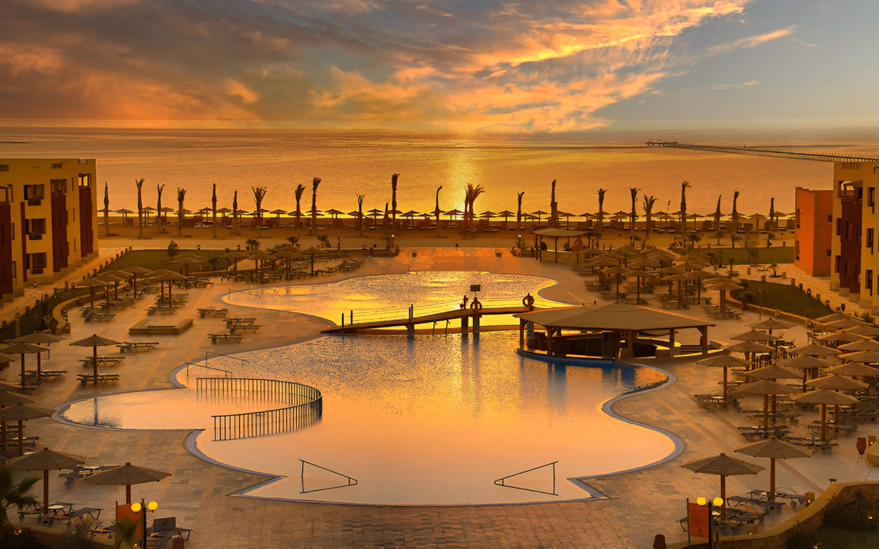 Casa Mare Resort (ex. Royal Tulip Beach Resort)