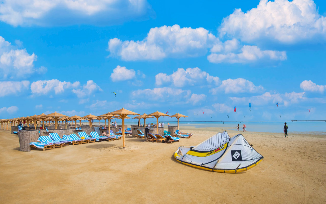 Casa Mare Resort (ex. Royal Tulip Beach Resort)