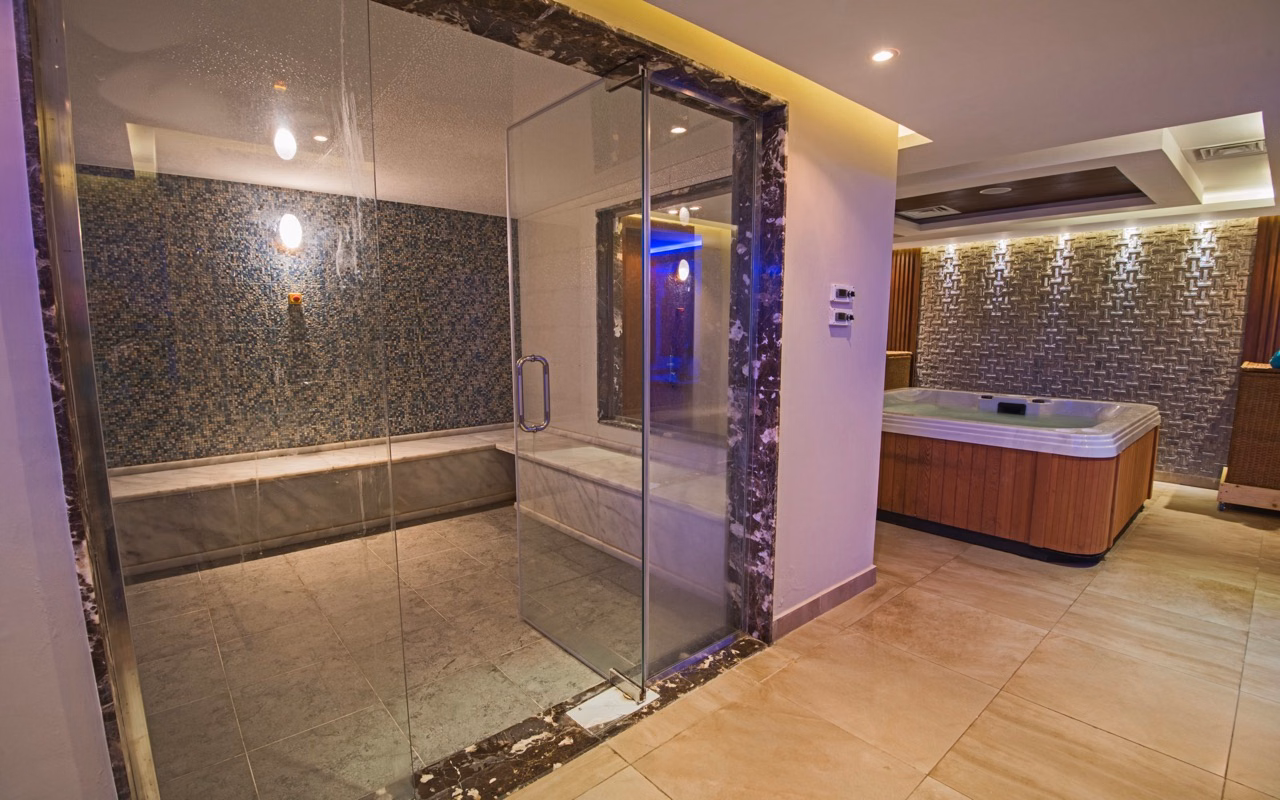 Casa Mare Resort (ex. Royal Tulip Beach Resort)