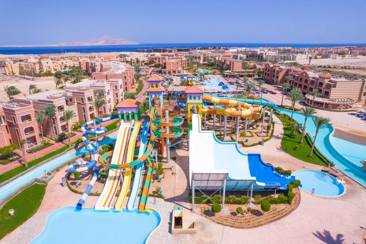 Charmillion Club Aqua Park