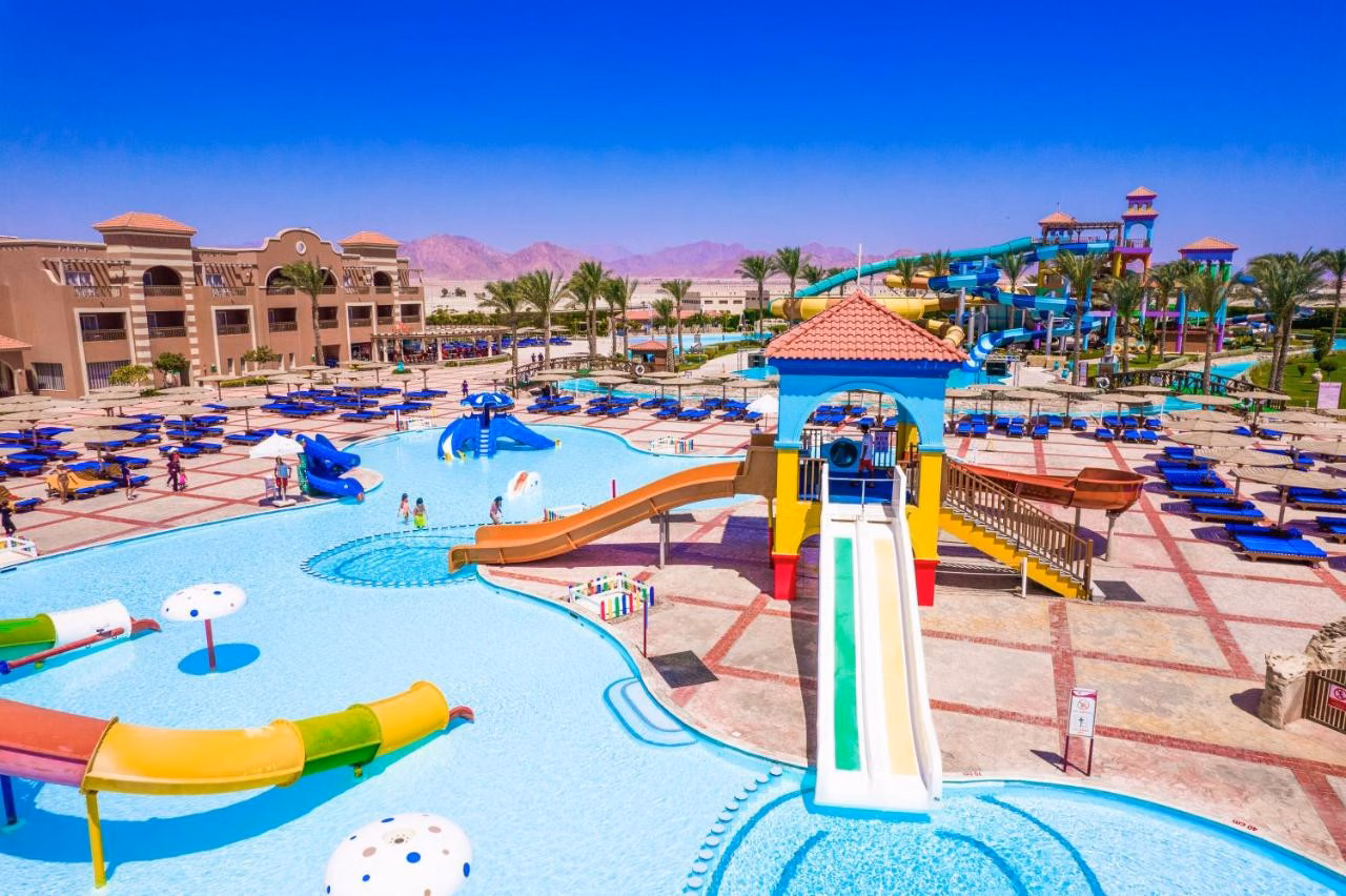 Charmillion Club Aqua Park