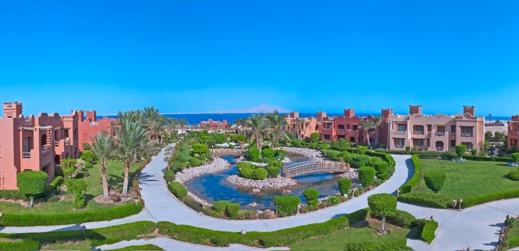 Charmillion Sea Life Resort