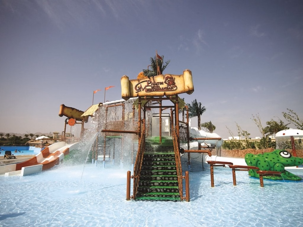 Coral Sea Water World Resort - All inclusive