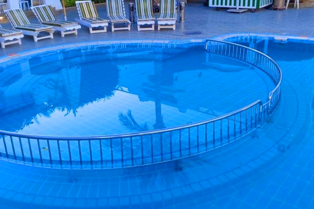 Falcon Hills Hotel