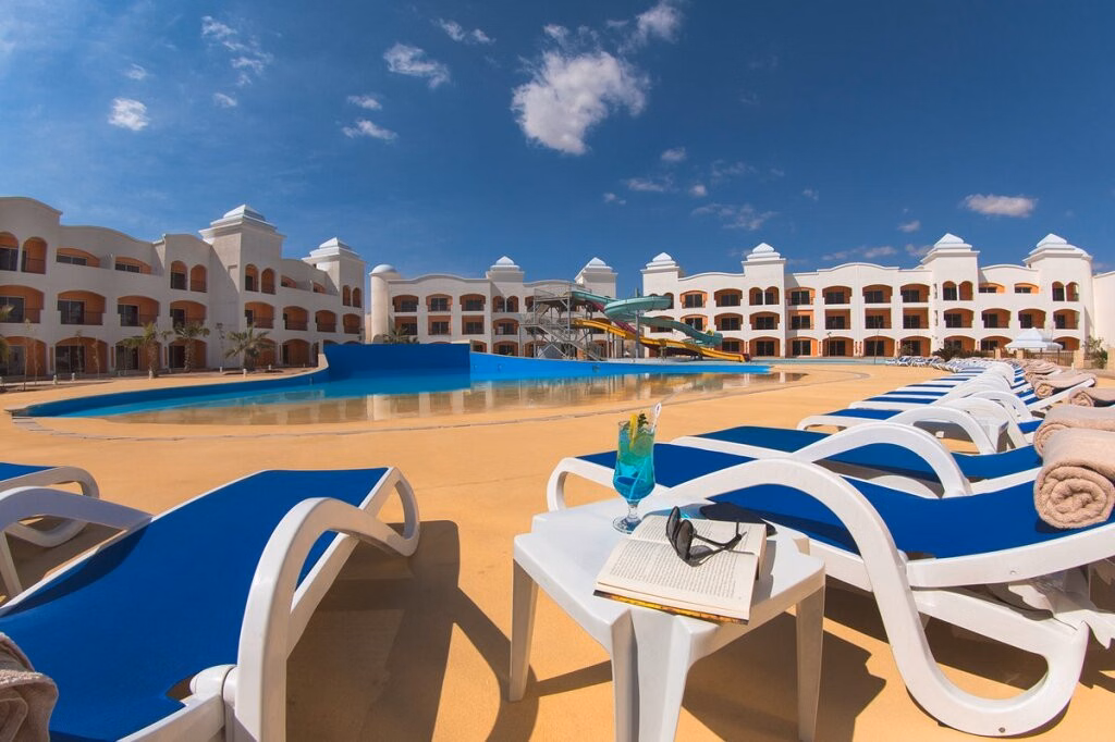 Naama Waves Hotel