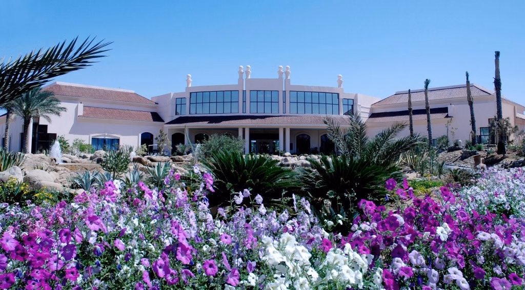 Parrotel Beach Resort
